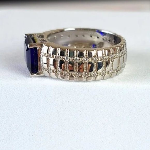 Hespera Ink Blue Topaz Cigar Ring - Picture 6 of 6